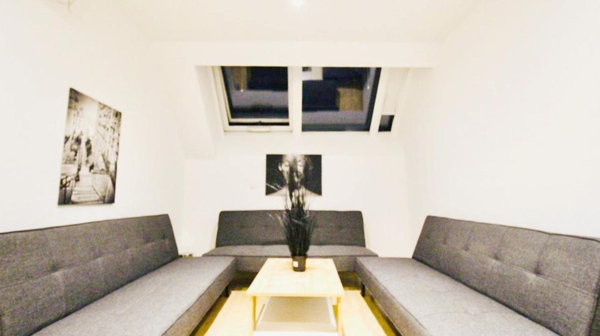 Privatunterkunft Cozy In Center Dw19